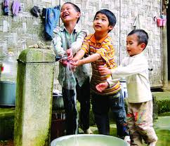 វិនិយោគប្រាក់ចំនួន២៧ពាន់ពាន់លានដុងសម្រាប់បញ្ចូនទឹកស្អាតមកដល់ ជនបទ